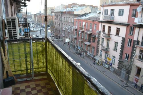 Armt Apartments At Sakharov Square Yerevan