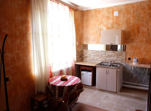 Hostal Mini-hotel ?ara Talyan And Tours