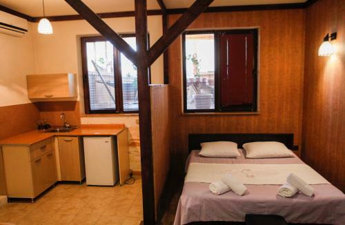 Hostal Mini-hotel ?ara Talyan And Tours