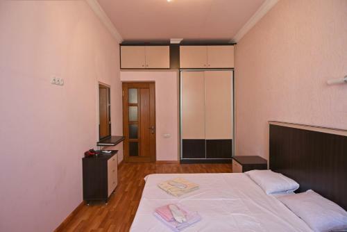 Freedom Apartments On Yekmalyan Str
