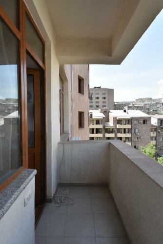 Freedom Apartments On Yekmalyan Str