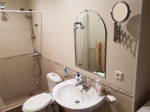 Apartamento Cozy One Bedroom On Tigran Mets Ave.