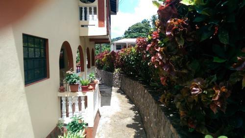River Side House