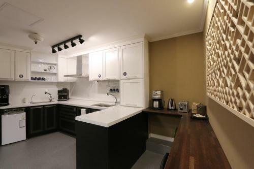 Blueboat Hostel Gyeongju