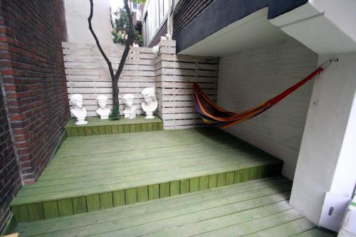 Hostal Grape Garden House