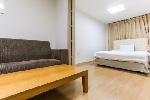 Aparthotel Jungmun Yegreen Residence Hotel