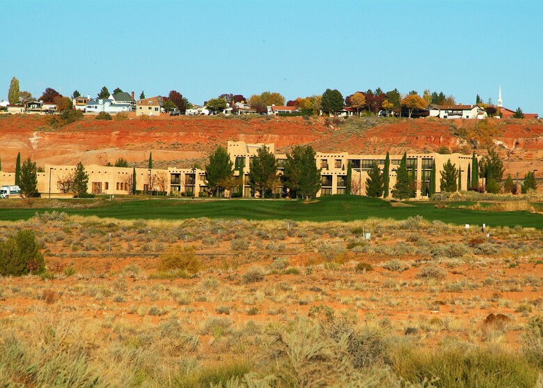 Hotel Courtyard By Marriott At Lake Powell - Page