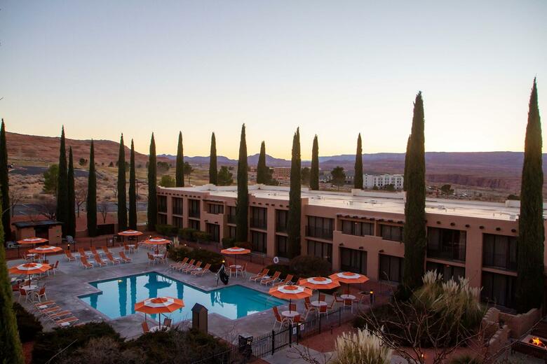 Hotel Courtyard By Marriott At Lake Powell - Page