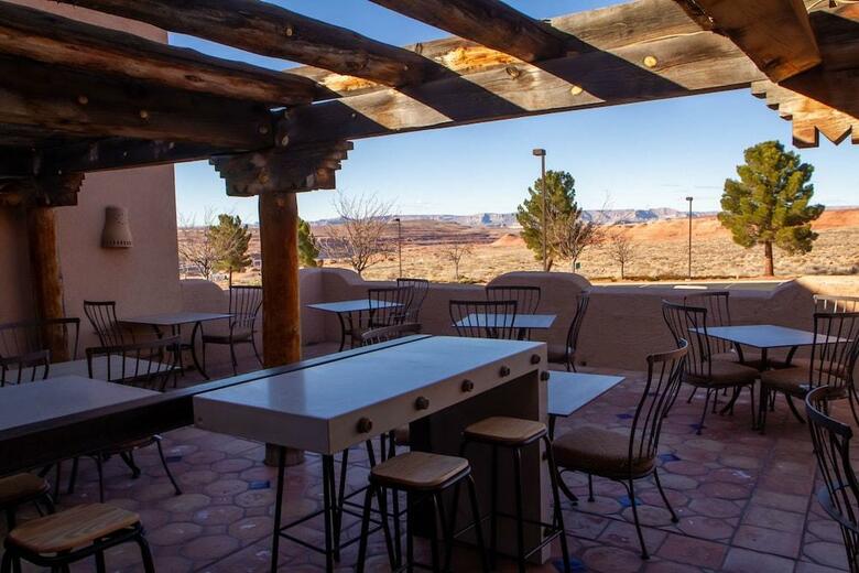 Hotel Courtyard By Marriott At Lake Powell - Page