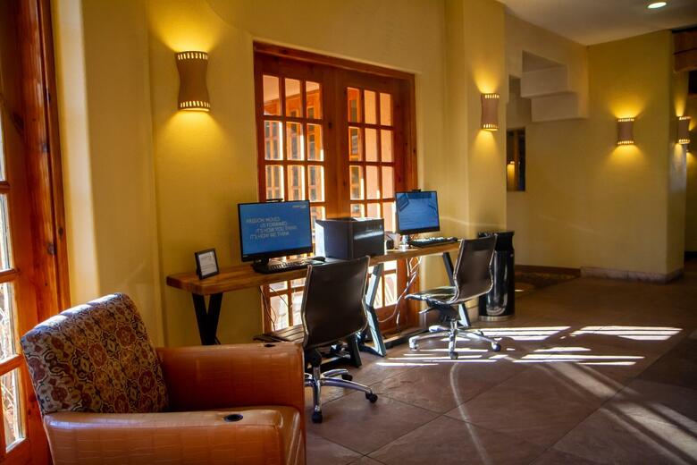 Hotel Courtyard By Marriott At Lake Powell - Page