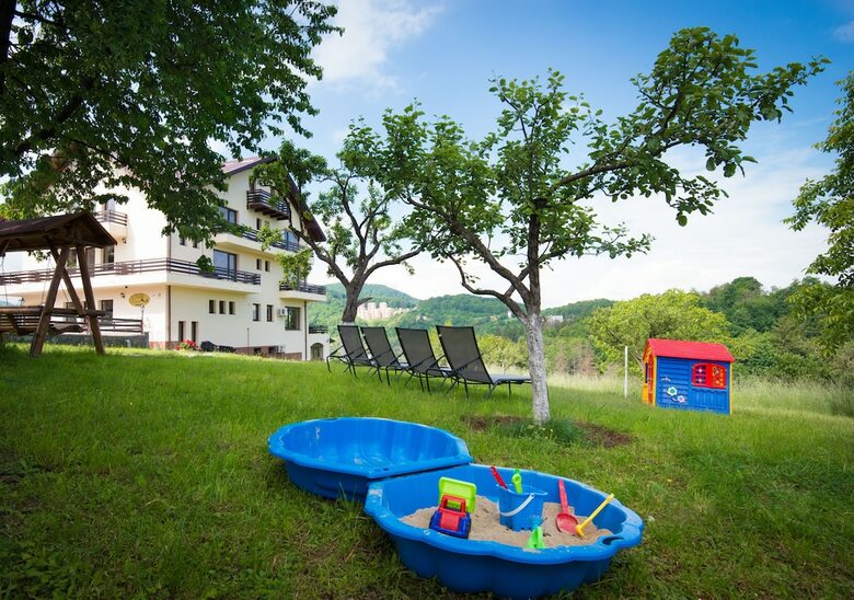 Hostal Pensiunea Toscana