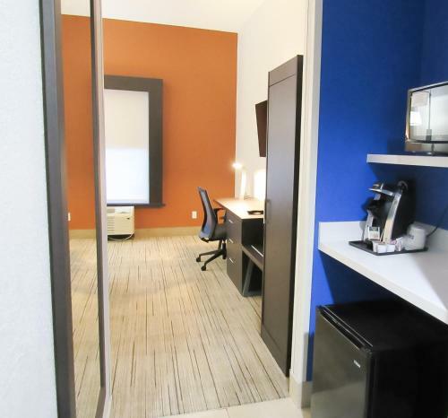 Holiday Inn Express Hotel & Suites Inverness