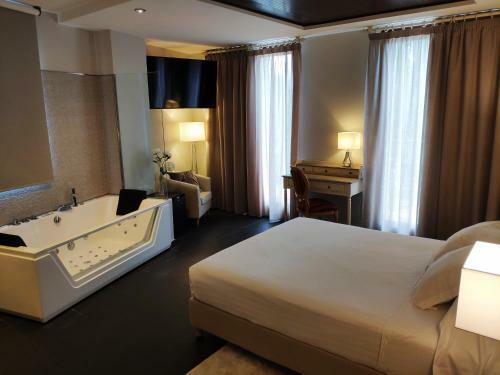 Hotel Puerta Del Arco