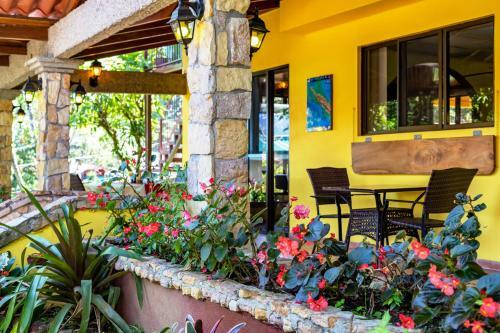 Bed & Breakfast La Terraza Guest House