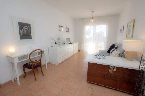 Ladera Del Mar Apartments