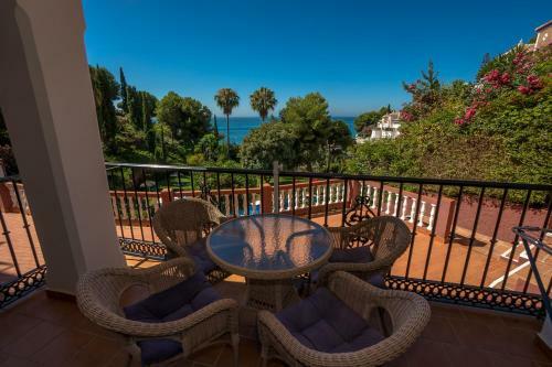 Ladera Del Mar Apartments
