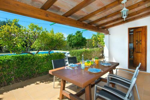 Lovely Villa Llenaire In A Great Location