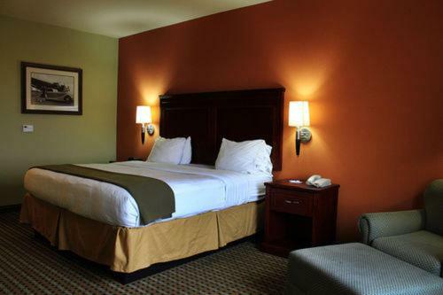 Holiday Inn Express Hotel & Suites Amarillo East