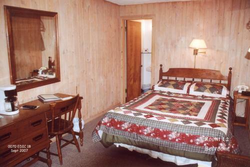 Posada Edgewater Inn & Cottages