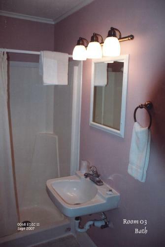 Posada Edgewater Inn & Cottages