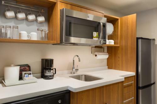 Hotel Home2 Suites By Hilton Glendale Westgate