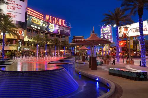 Hotel Home2 Suites By Hilton Glendale Westgate
