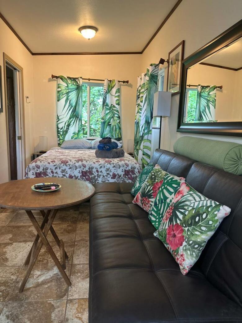 Bed & Breakfast Hawaiian Ohana Home
