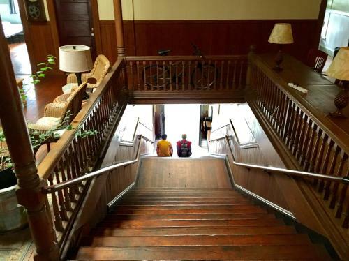Hilo Bay Hostel