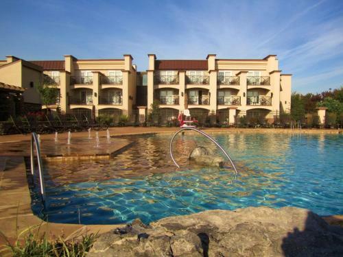 Hotel Eden Resort And Suites, Bw Premier Collection