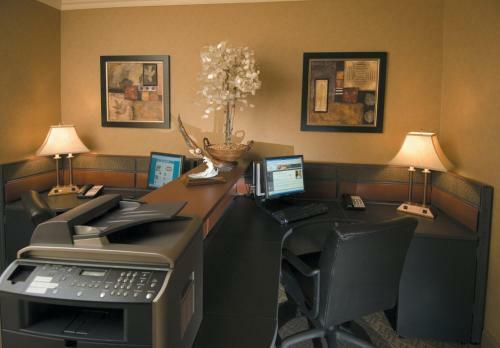 Hotel Eden Resort And Suites, Bw Premier Collection