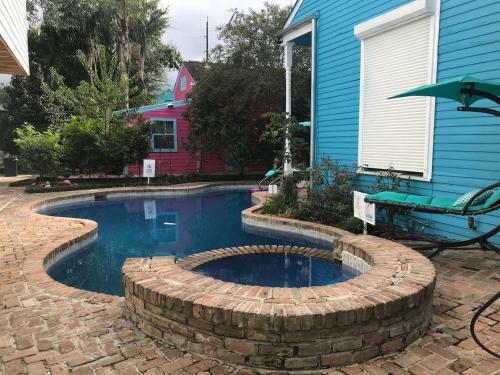 Apartamentos Five Br - Sleeps 10! Steps From French Quarter