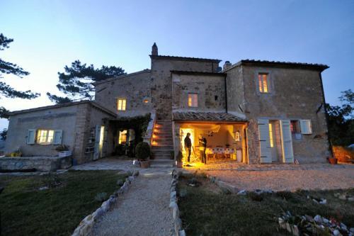 San Casciano Dei Bagni Villa Sleeps 8 Pool Wifi