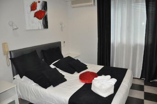 Hotel H�tel Les Mimosas