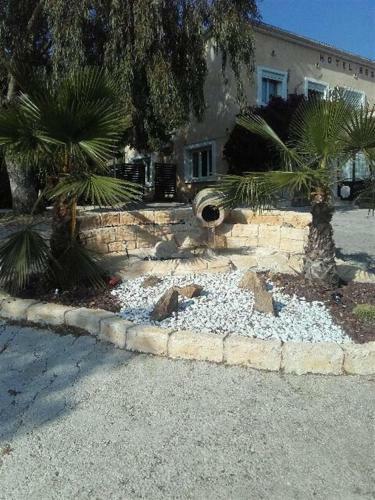 Hotel H�tel Les Mimosas