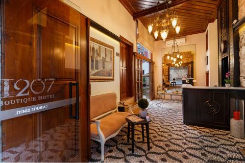 Hotel 1207