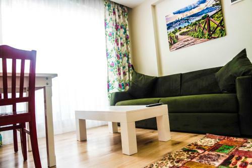 Ale Apartments Hotel