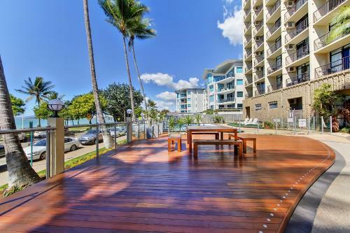 Aparthotel Aquarius On The Beach