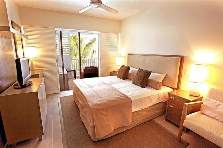 Hotel Peppers Beach Club