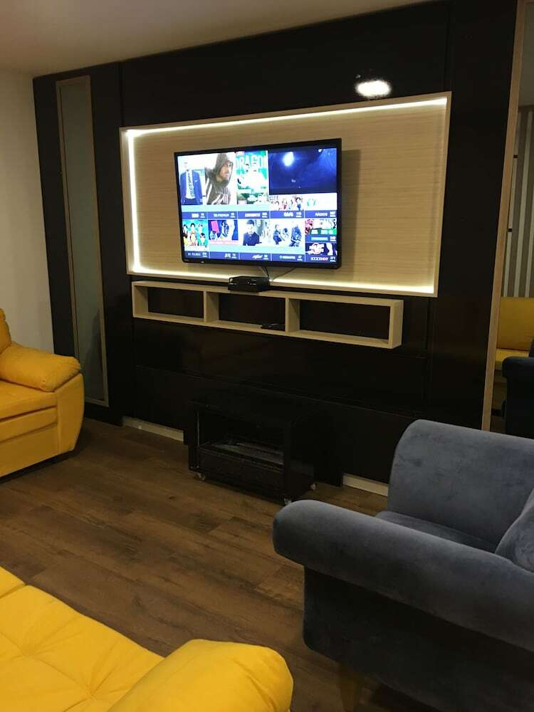 Eleganz Hostel & Suites