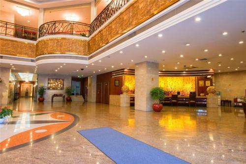 River Romance Hotel