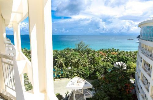 Hotel Sunshine Resort Intime Sanya