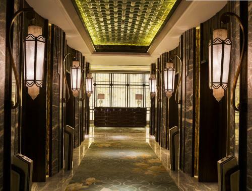 Hotel Wanda Reign On The Bund