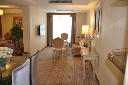 Vili International Hotel