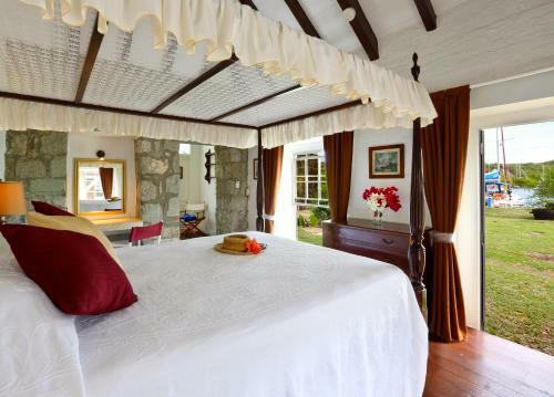 Hotel Admiral's Inn And Gunpowder Suites
