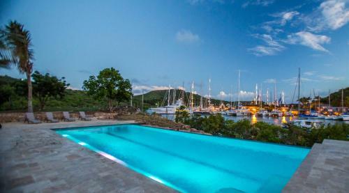 Hotel Admiral's Inn And Gunpowder Suites