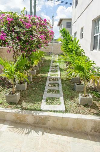 Apartamento Caribbean Inn And Suites