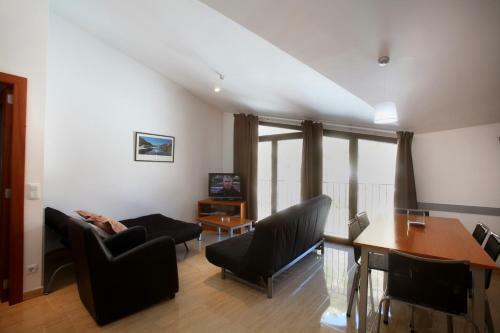 Apartaments Tur�stics Prat De Les Mines