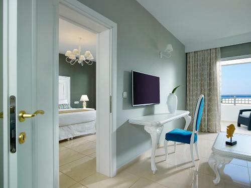 Hotel Anemos Luxury Grand Resort