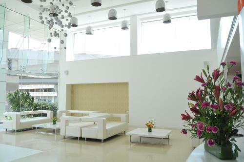 Hotel The Iris Inn By Bhagini