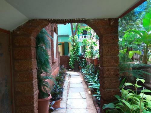 Hostal Bribon Guest House